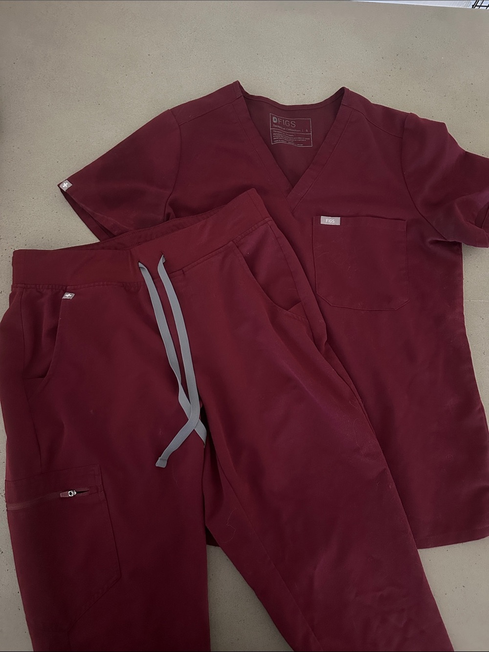 Figs Burgundy Zamora Joggers and Catarina Scub Top